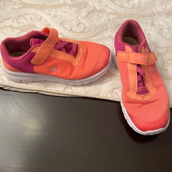 Champion running shoes. Girls size 3. Well taken care of. Coral colour - Picture 1 of 2